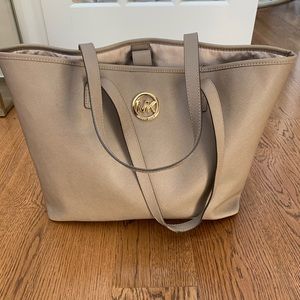 Michael Kors Tote Bag Taupe